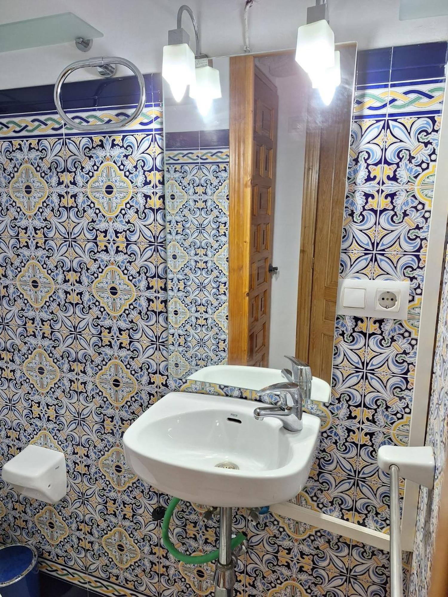 Apartamento Plaza San Roman Sevilla Kültér fotó